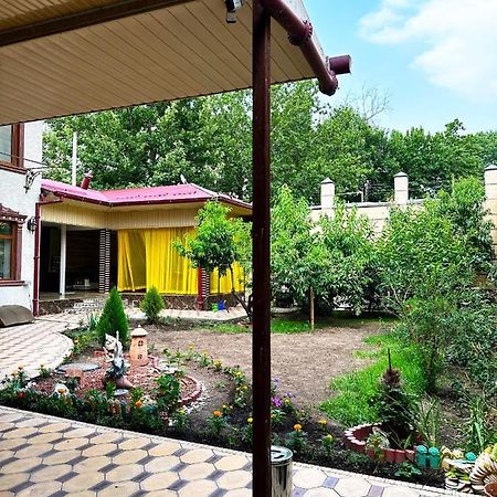 Auberge de jeunesse Sultan Saray à Och Extérieur photo