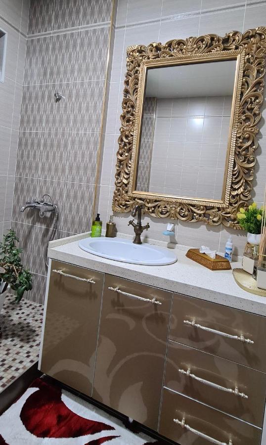 Auberge de jeunesse Sultan Saray à Och Extérieur photo