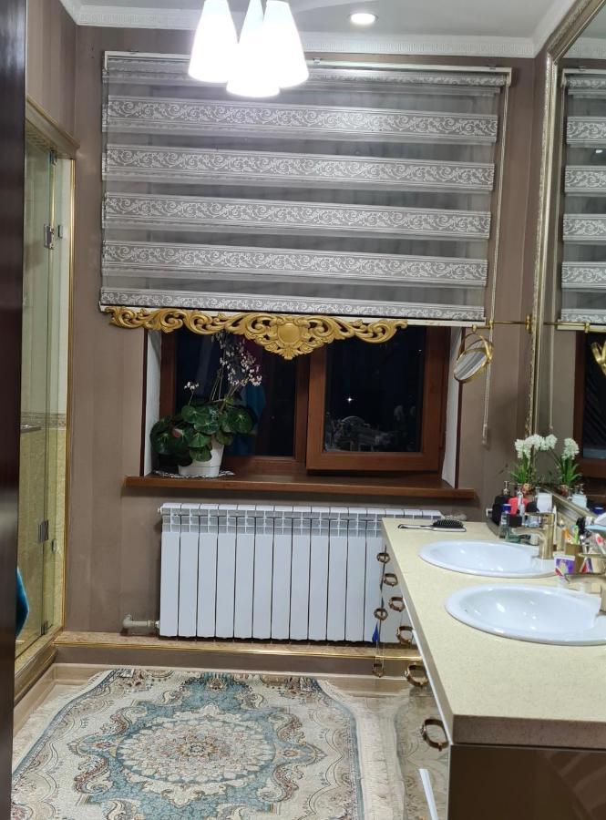 Auberge de jeunesse Sultan Saray à Och Extérieur photo