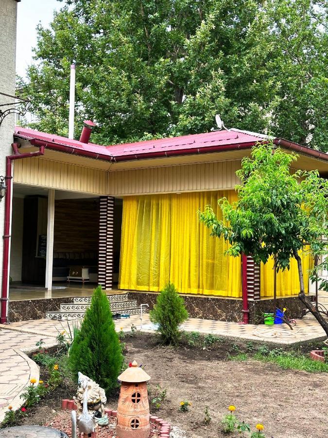 Auberge de jeunesse Sultan Saray à Och Extérieur photo