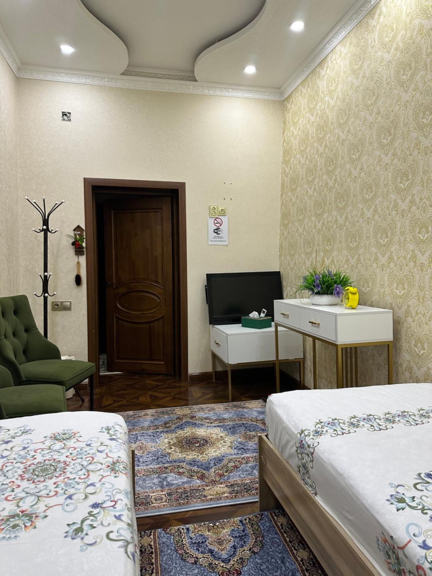 Auberge de jeunesse Sultan Saray à Och Extérieur photo